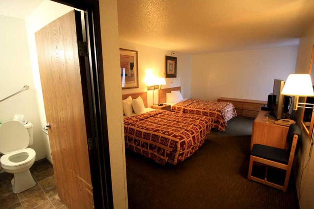 Norwood Inn Minneapolis Roseville Kültér fotó